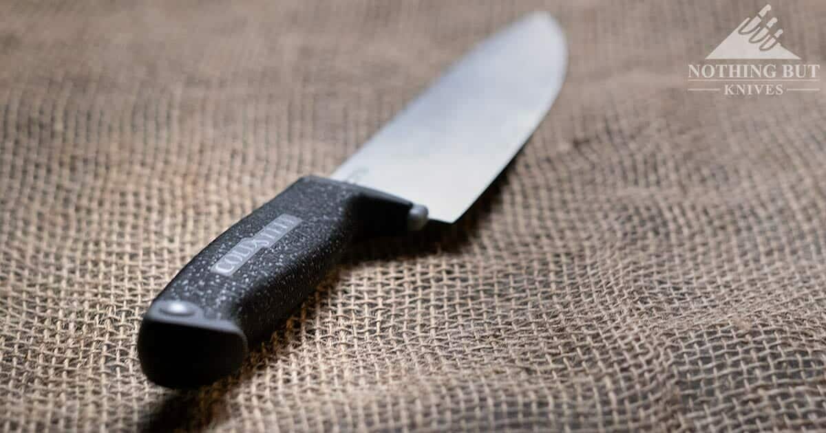 Close-up of the upgraded COld Steel Kitchen Classics handle. handle 