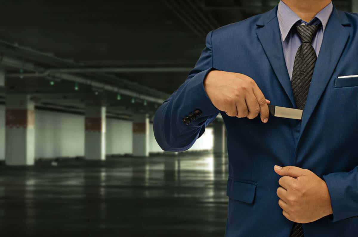 You'Re Using Your Knife Wrong, Dummy - Image 1 Knives are not tools. They are fashion accessories