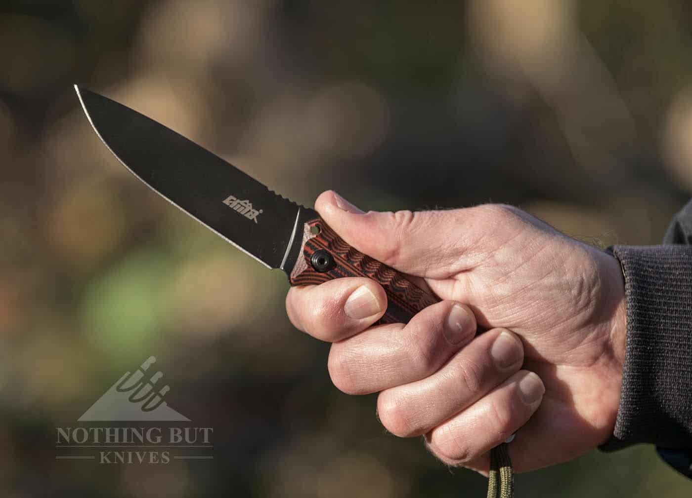 The Cima G20 Fixed Blade Survival Knife has a comfortable handle. 