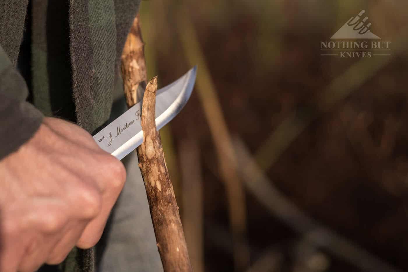 The Marttiini fixed blade Condor Bowie in the field
