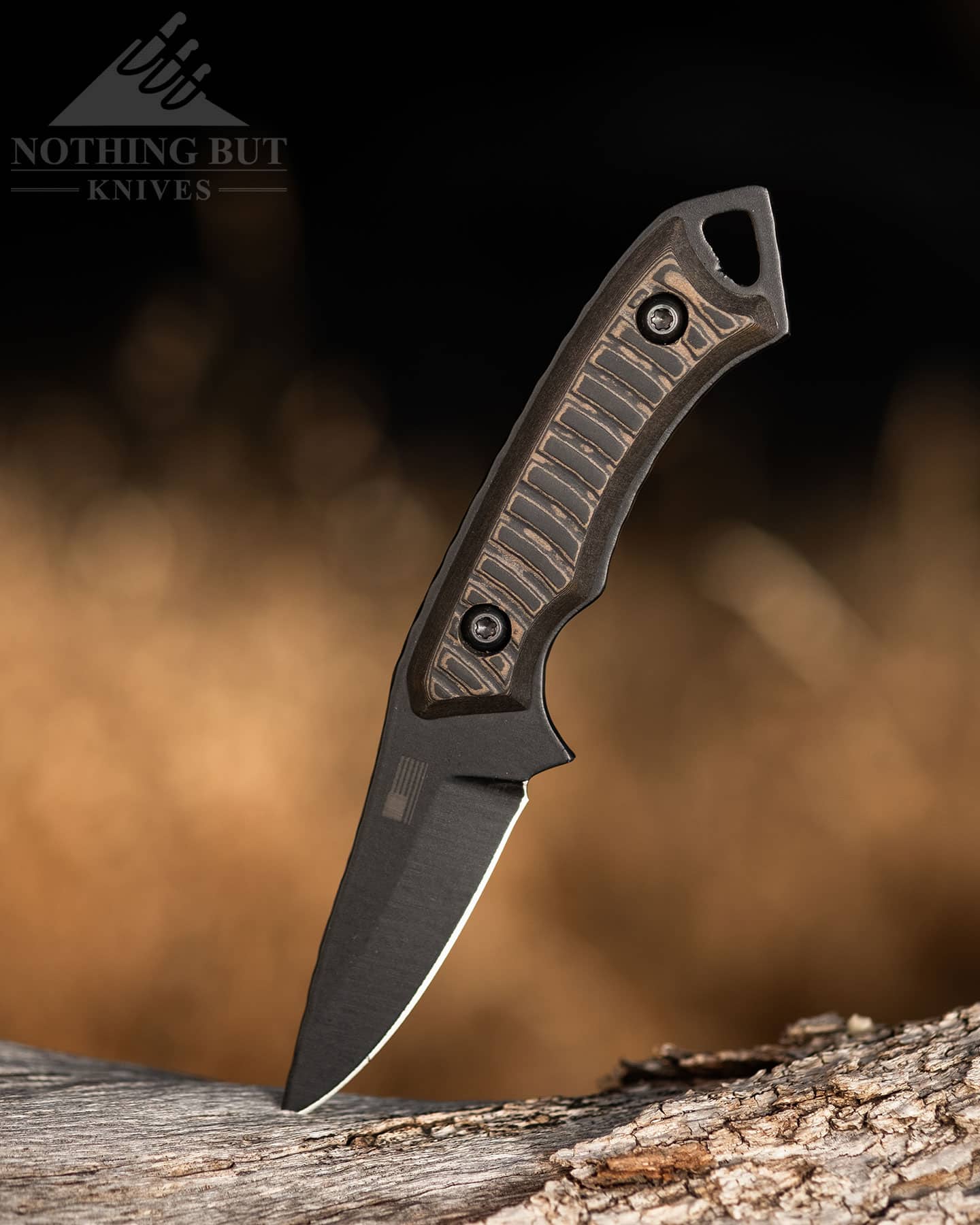 The Bonds Creek Badger is a great option for everyday carry, and it ships with a sheath that can be configured for all multiple carry configurations.