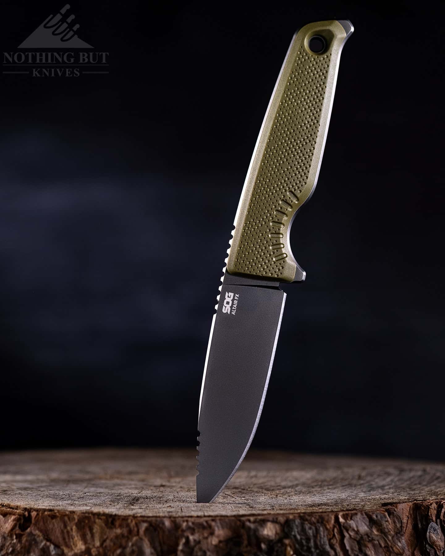 The SOG Altair is a great fixed blade adaptation of a folder.