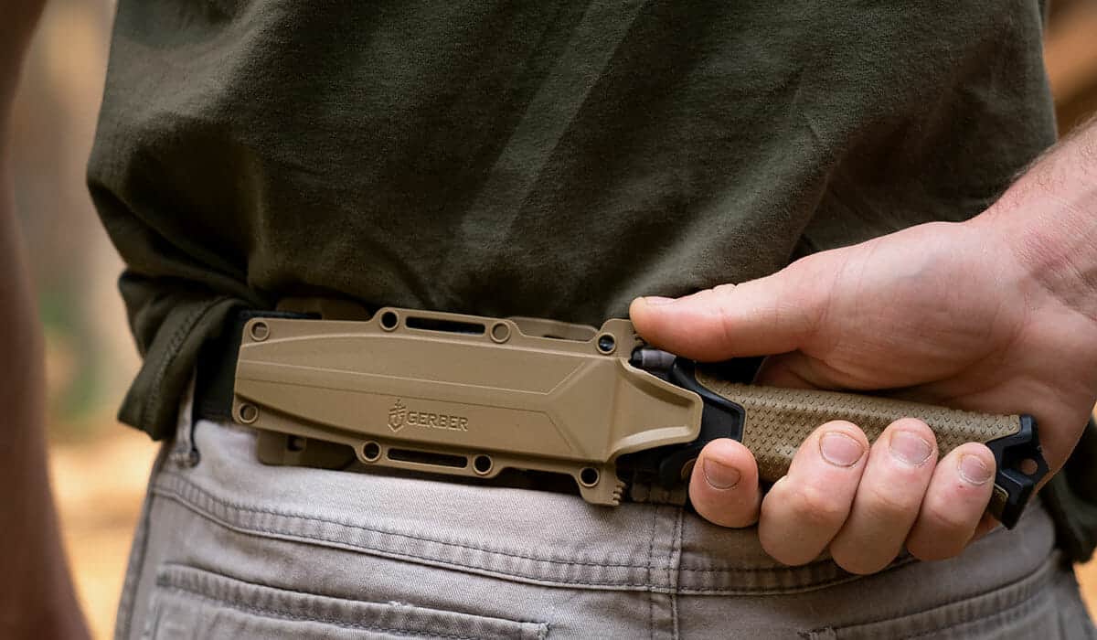 The Gerber StrongArm sheath is ambidextrous, so the knife can be carried in front horizontal or scout carry facing either the left or right side. 