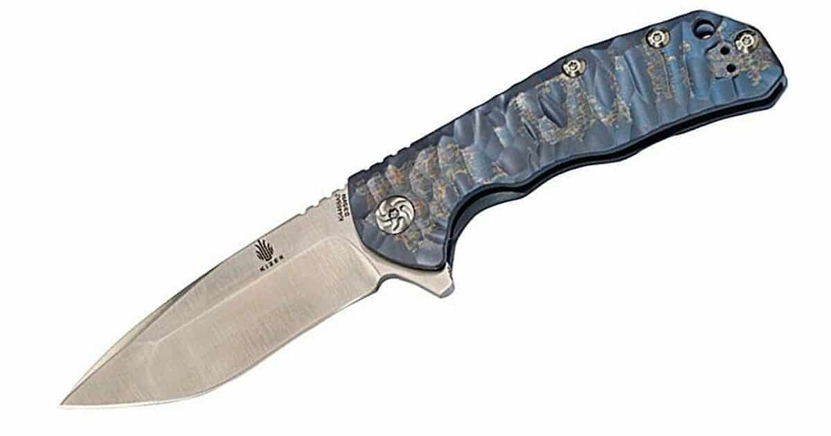 The Kizer Cutlery Ning Shoal is a CHinese styley folding knife.
