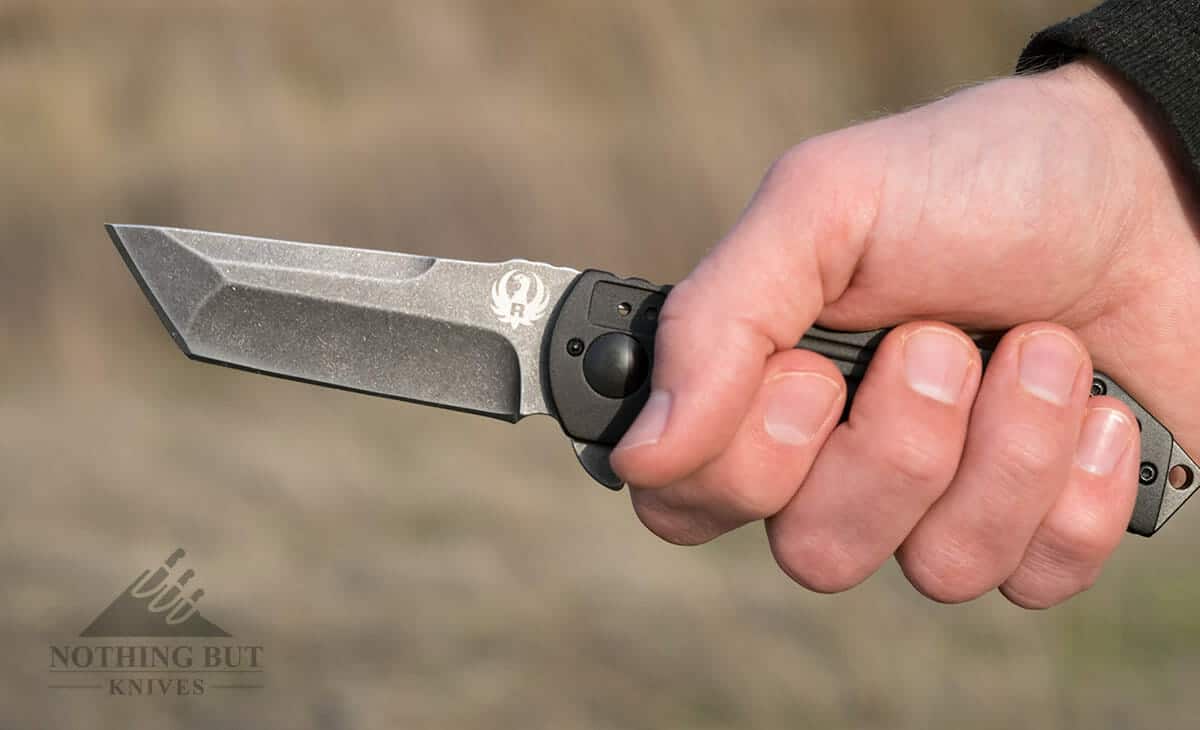 Ruger Crkt 2-Stage Compact Knife Review - Image 6 The handle of the 2-Stage Compact is easy to hold and big enough for large hands.