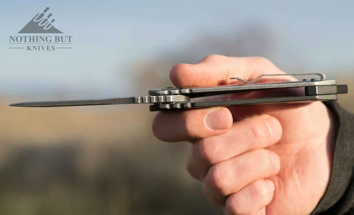 Ruger Crkt 2-Stage Compact Knife Review - Image 5 The thick rails of the 2-Stage help make is durable.