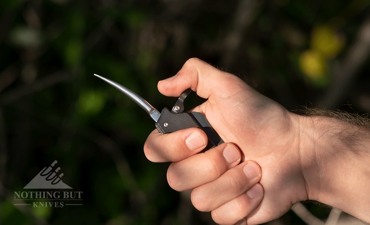 Camillus 6.5 With Marlin Spike Review - Image 5 The Camillus 6.5 marlin spike release is a little weird.