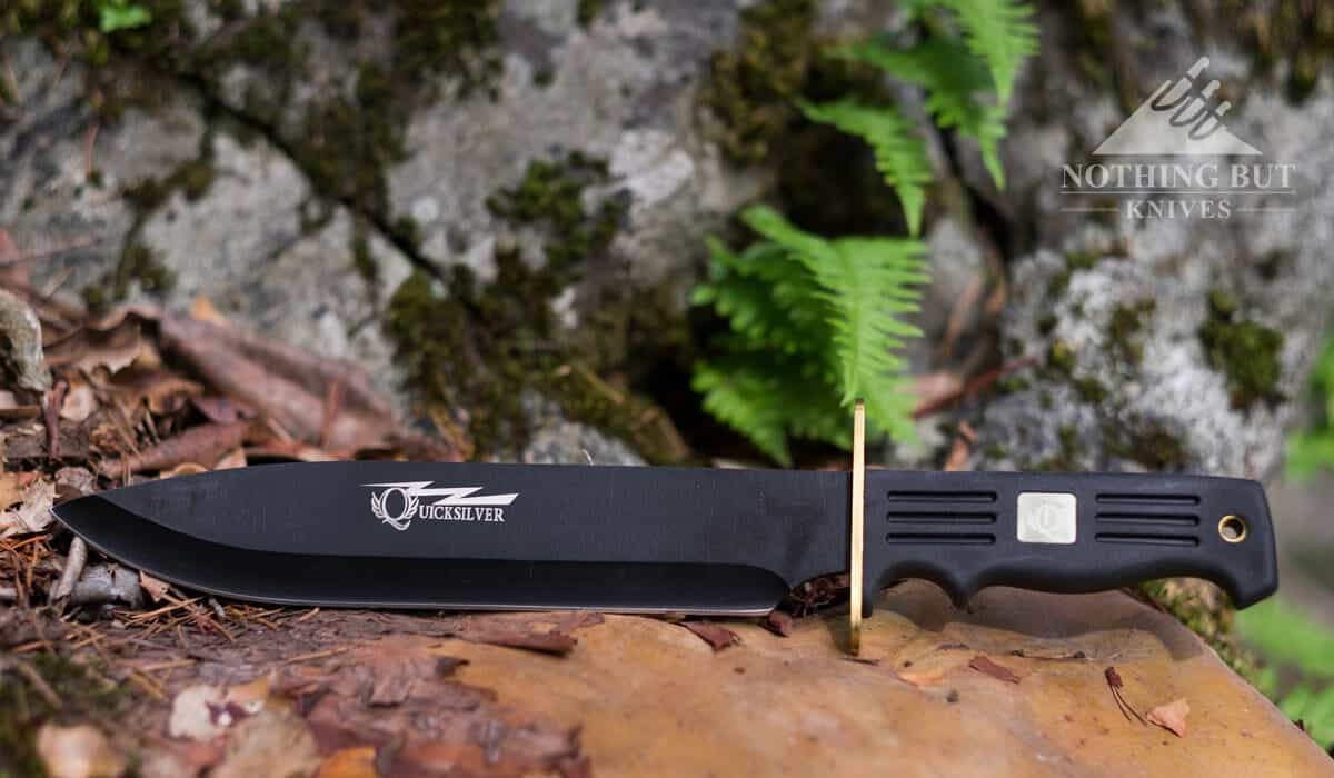 Profile image of the Frost Cutlery Quicksilver Bowie knife outside of it's sheath.