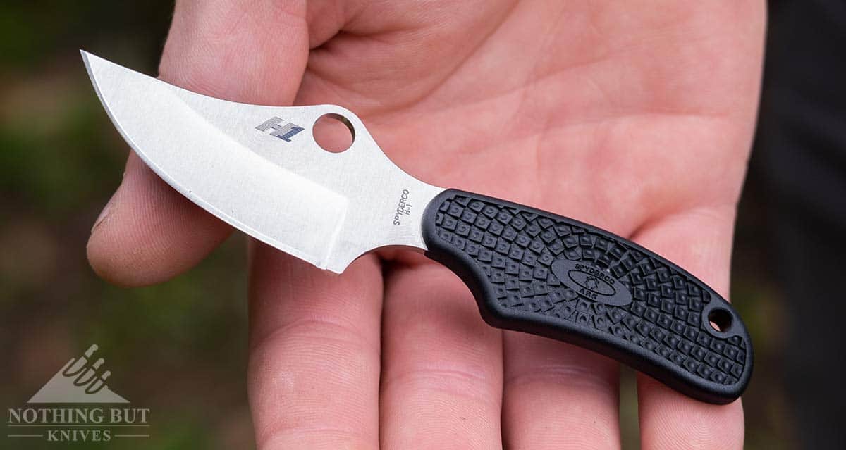 https://www.nothingbutknives.com/wp-content/uploads/2019/09/Spyderco-ARK-With-H1-Steel.jpg