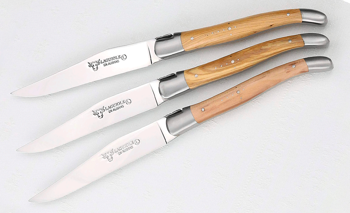 These classic looking steak knives are popular wedding and Christmas presents. 