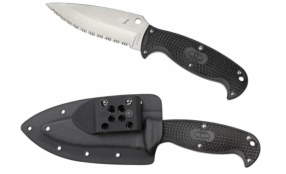 This knife was designed for paratroopers.