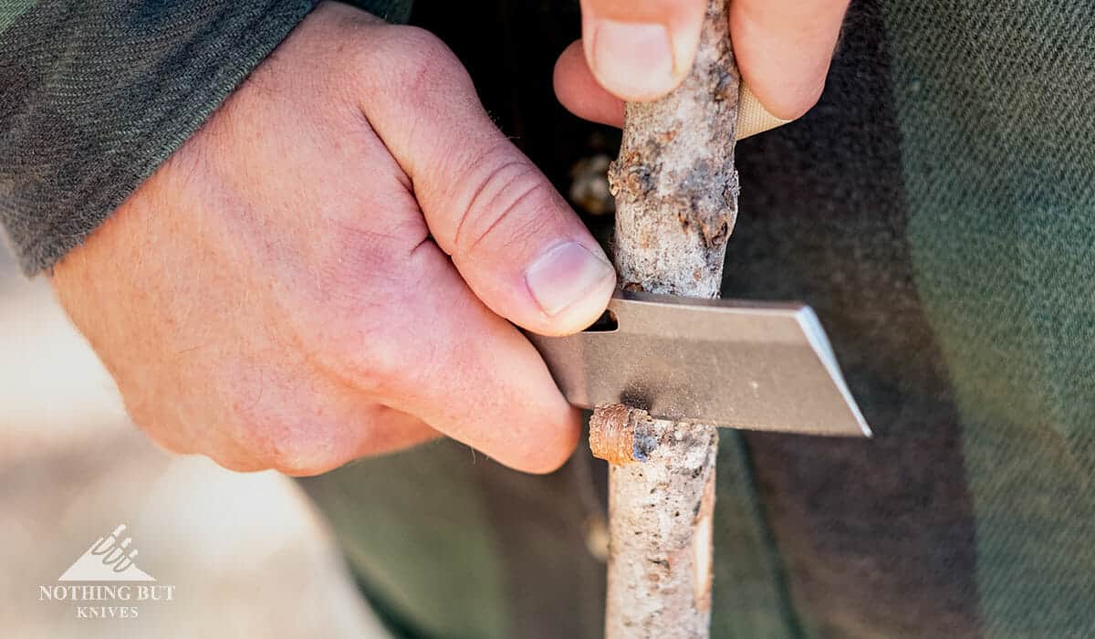 Gerber Flatiron Review - A Well Designed Pocket Cleaver - Image 2 The Flatiron handles its heft and size incredibly well. For something this big you would expect it to feel bulky in the hand and the pocket. It’s surprisingly streamlined, though.
