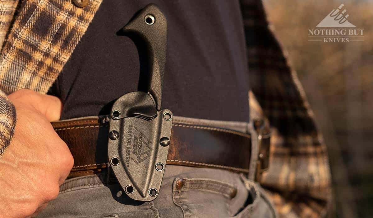 Outdoor Edge Le Duck Knife Review - Image 8 The Outdoor Edge Le Duck in the Vertical carry position.