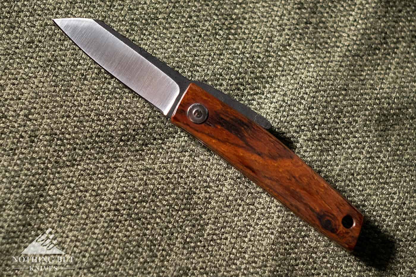 Ohta Knives Fk5 Review - Image 2 It cuts well enough. It doesn’t come with a razor edge, but it did well on a paper test.