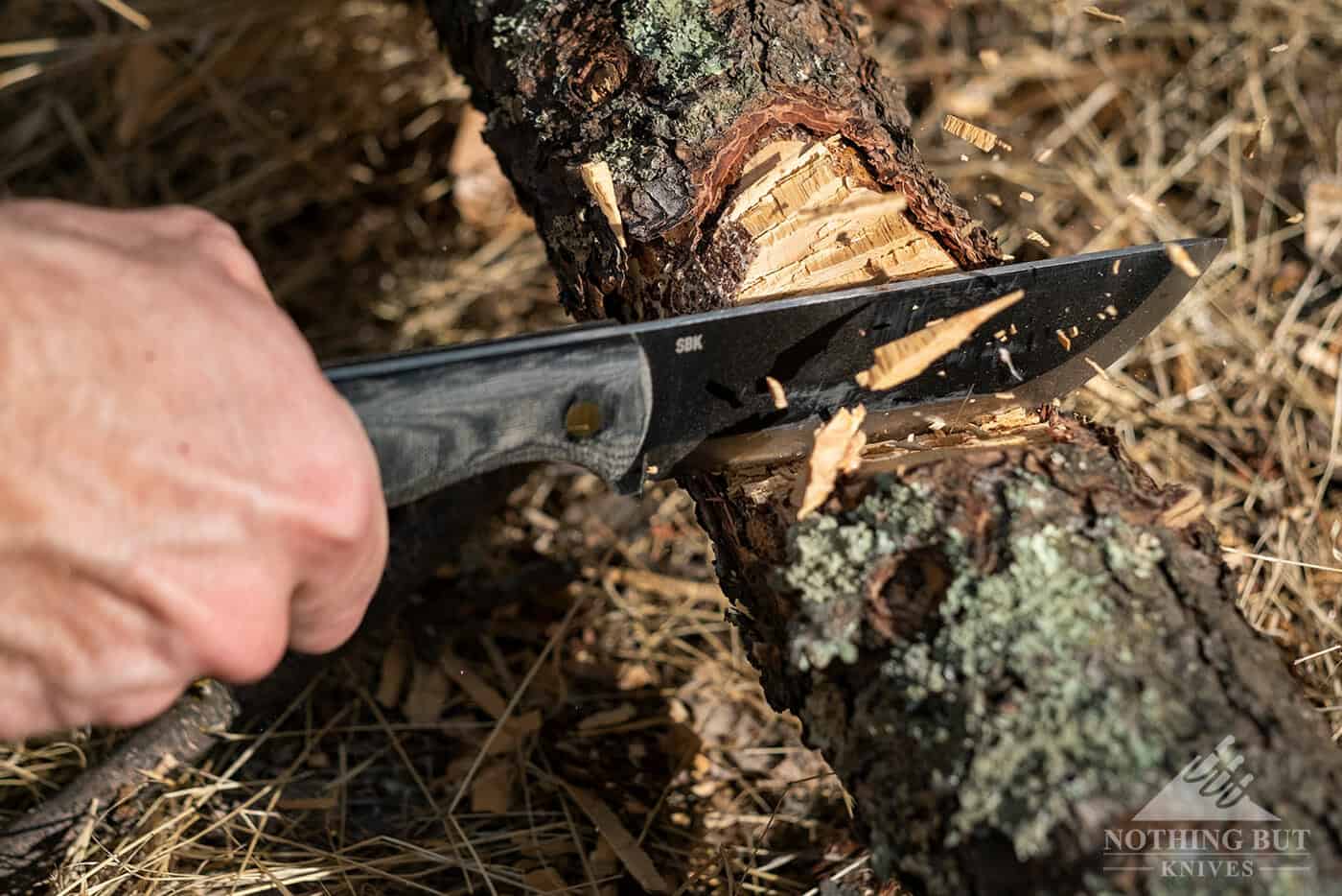 Chopping large branches or small logs is no problem with the SBK. 