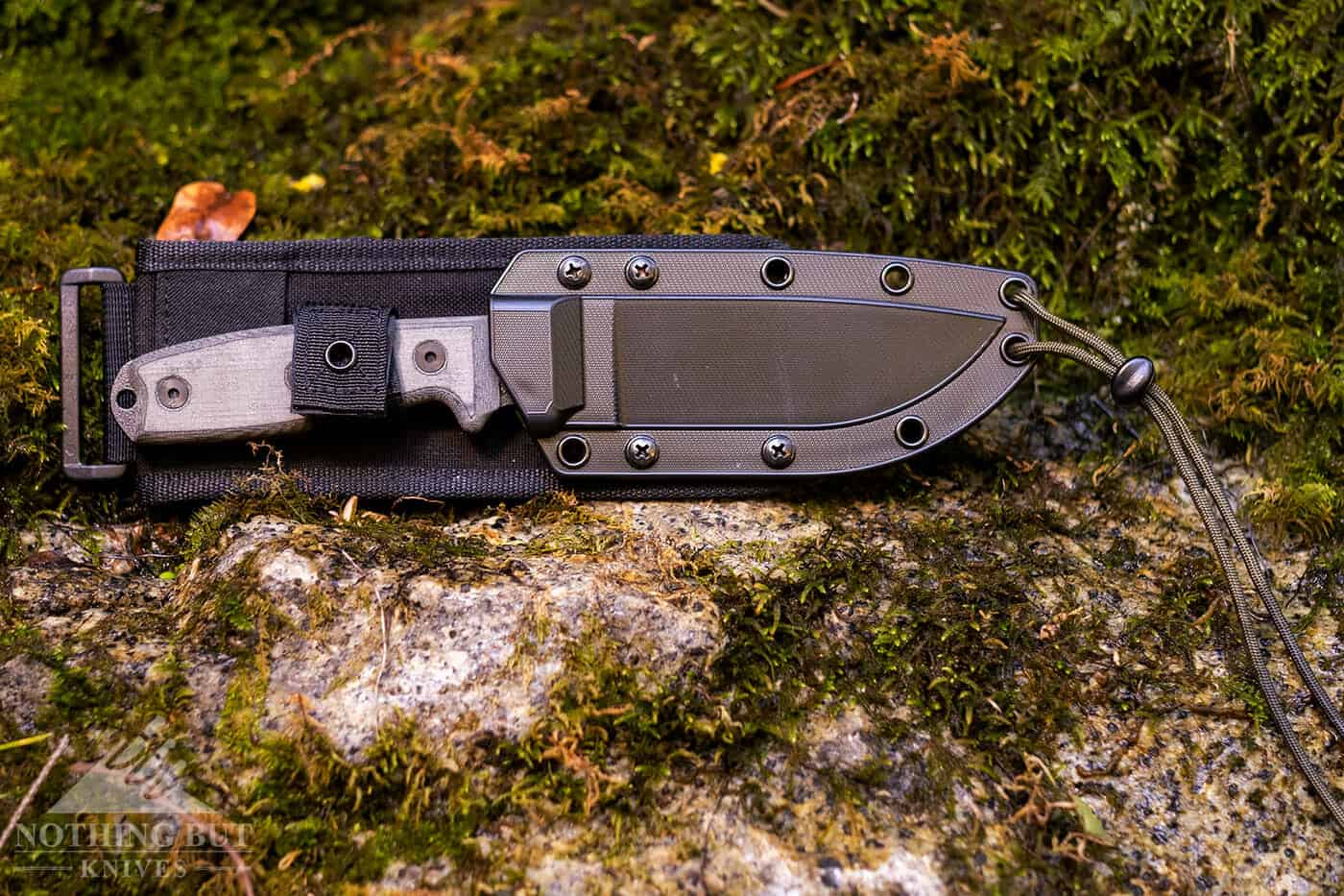 Esee 4 Review: An Ever-Evolving Classic - Image 11 I’m on the fence about this nylon sheath. It’s nice but tricky to work with if you aren’t using a MOLLE pack.