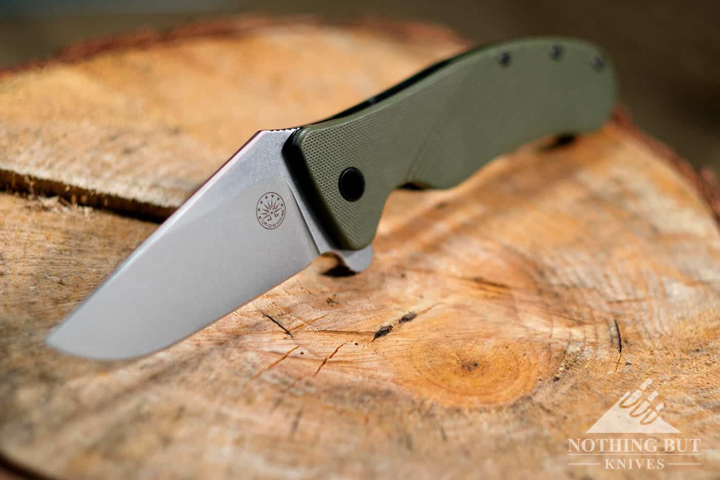 The blade on this pocket knife slices well, but is tough enough for hard work. 