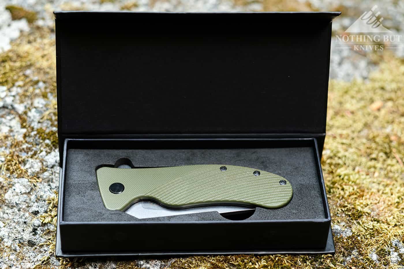 Why Stainless Steel is a Good Material for Knives? - Off-Grid Knives