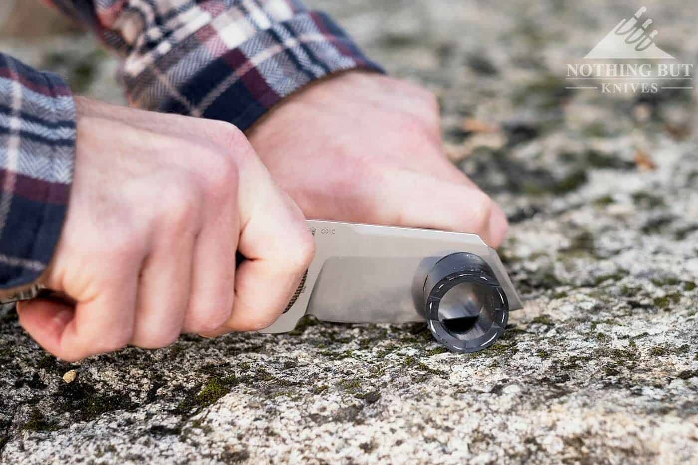 The Kizer Sheepdog slicing through a large piece of tubing. 