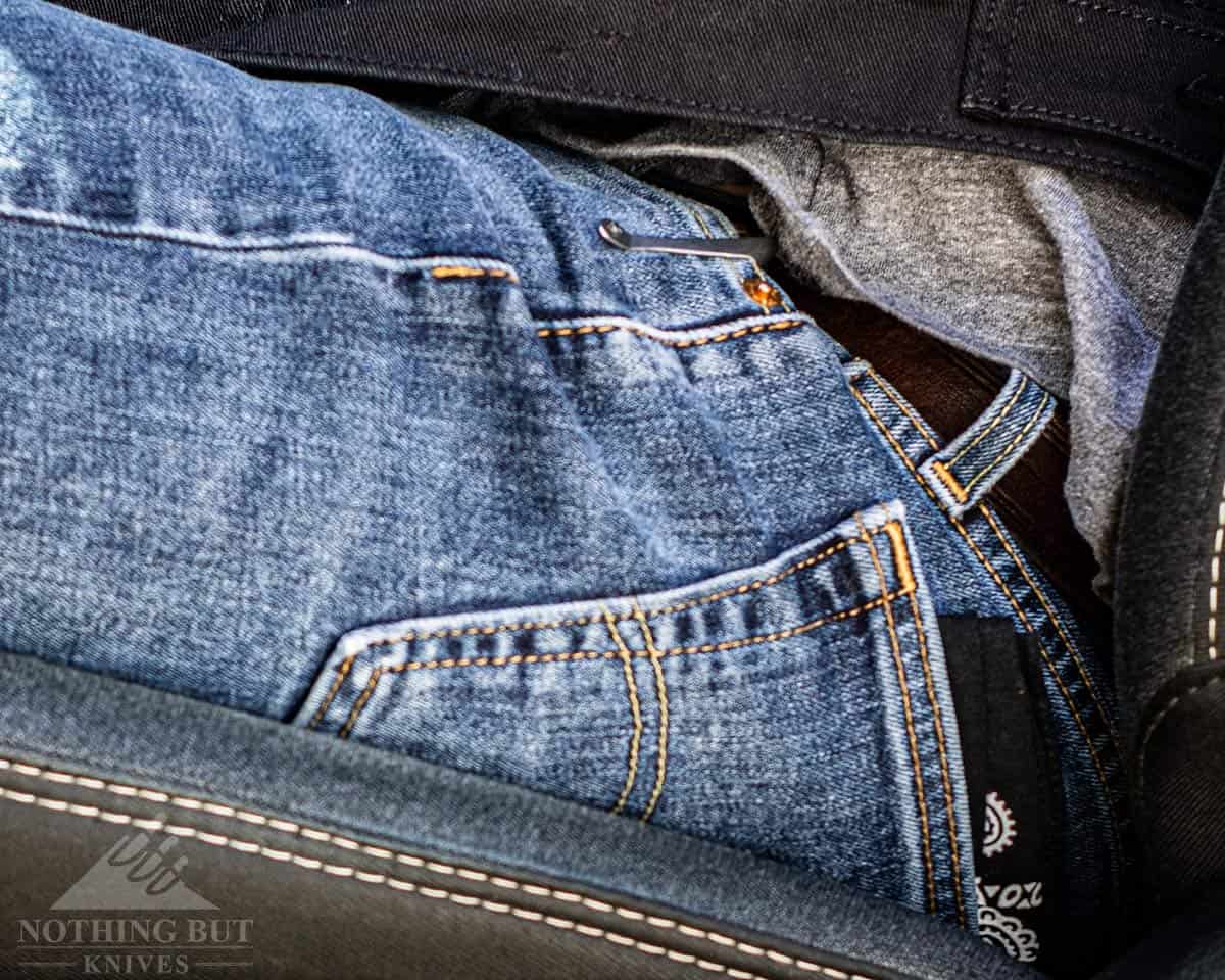 Buck 841 Sprint Pro Review - Image 4 The Buck Sprint Pro rides comfortably in the pocket.