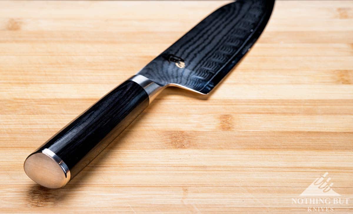 Close-up of the D shaped handle on the Classic Shun knives. 