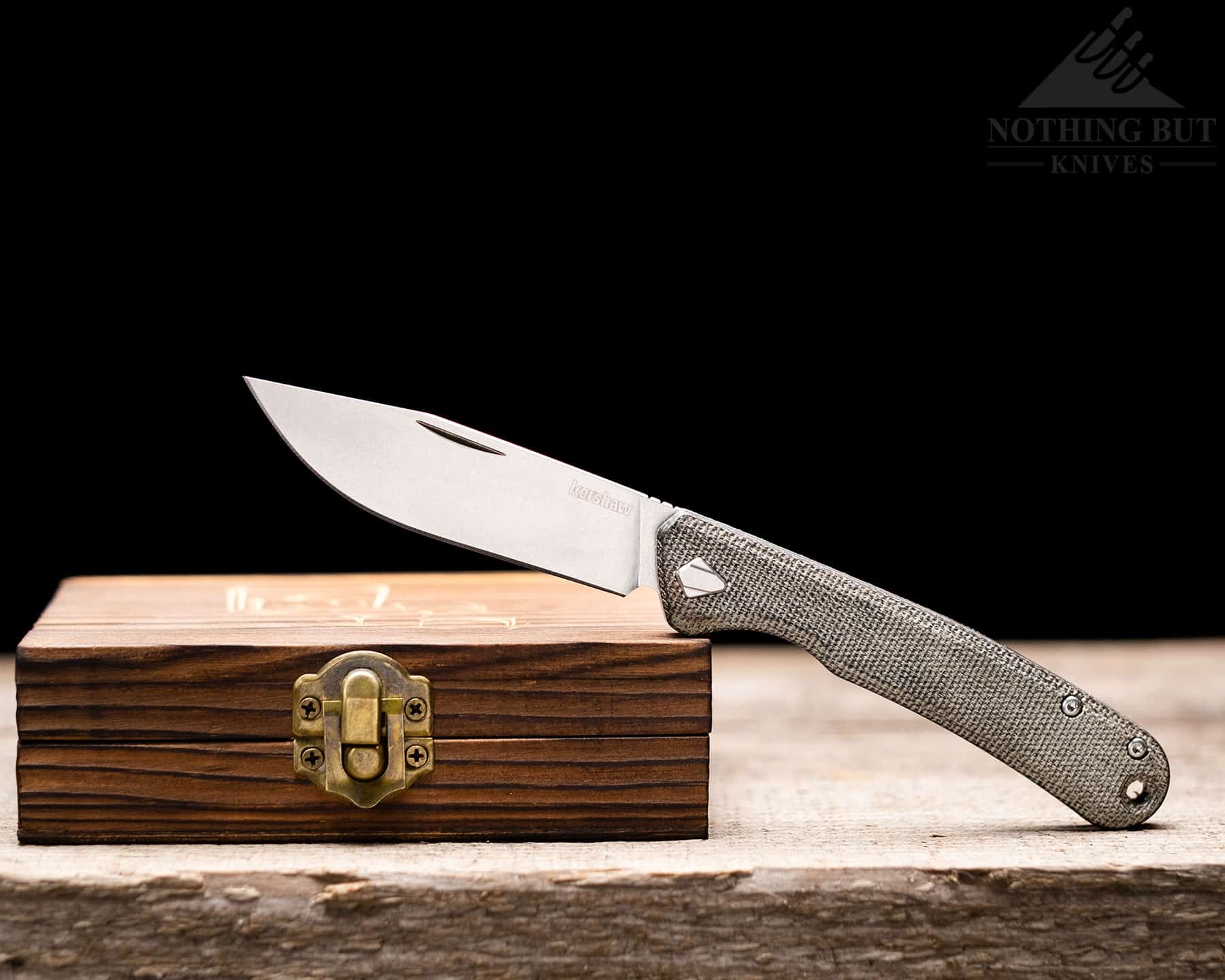 The Kershaw Federalist slip joint has a classic look and a practical blade design.