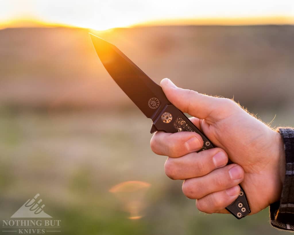 Off-Grid Scorpion V2 Photo Tour & Review - Image 2: Off Grid Scorpion Handle Ergonomics