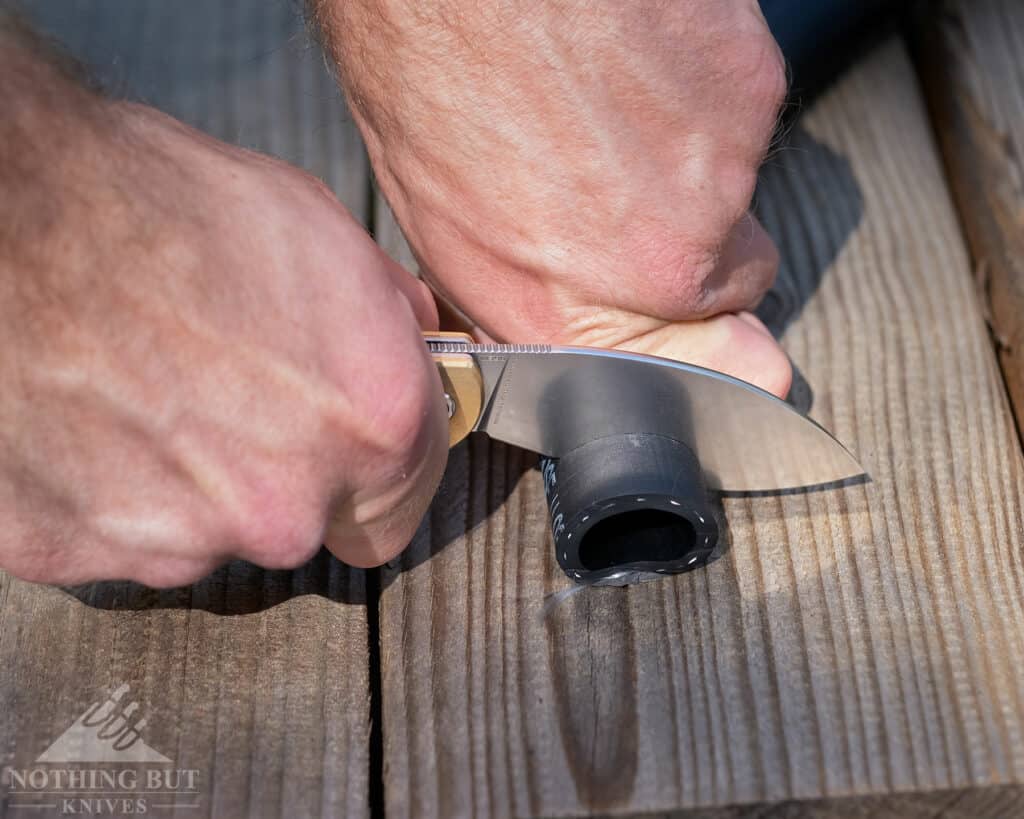 Vosteed Nighshade Review - Image 11 Vosteed Nighshade Review - Image 3: Slicing A Tube With The Nightshade