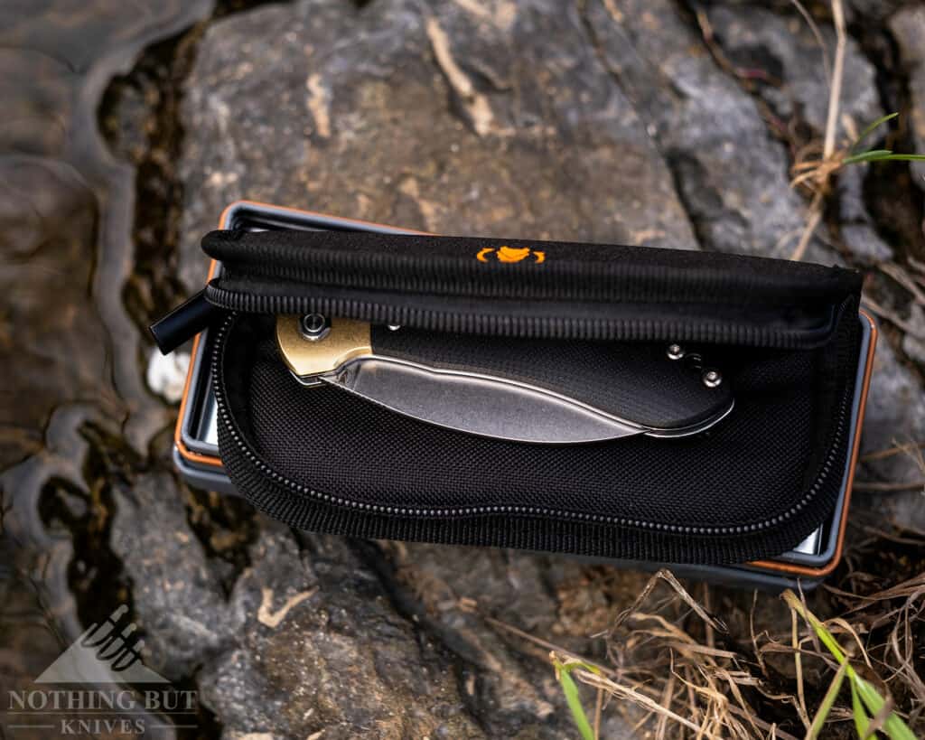 Vosteed Nighshade Review - Image 19 Vosteed Nighshade Review - Image 6: Vosteed Nightshade Case