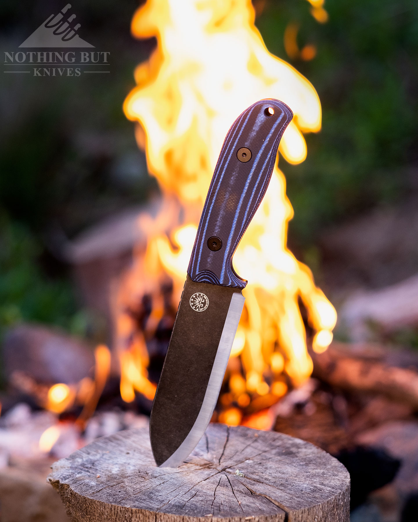 Off Grid Ridgeback Review - Image 1 shallow depth of field image focused on the handle of the Off-Grid Ridgeback.