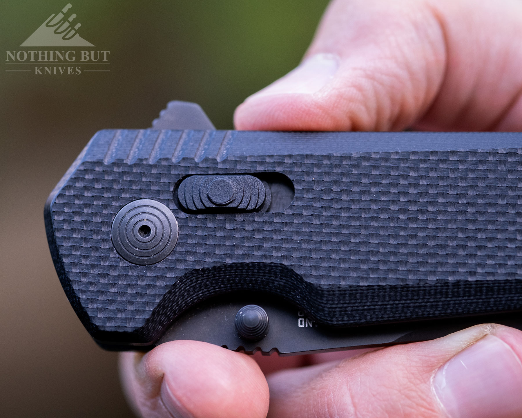 Sog Vision Xr Review - Image 12 A close-up of the Vision XR slide lock that shows it's size and placement.