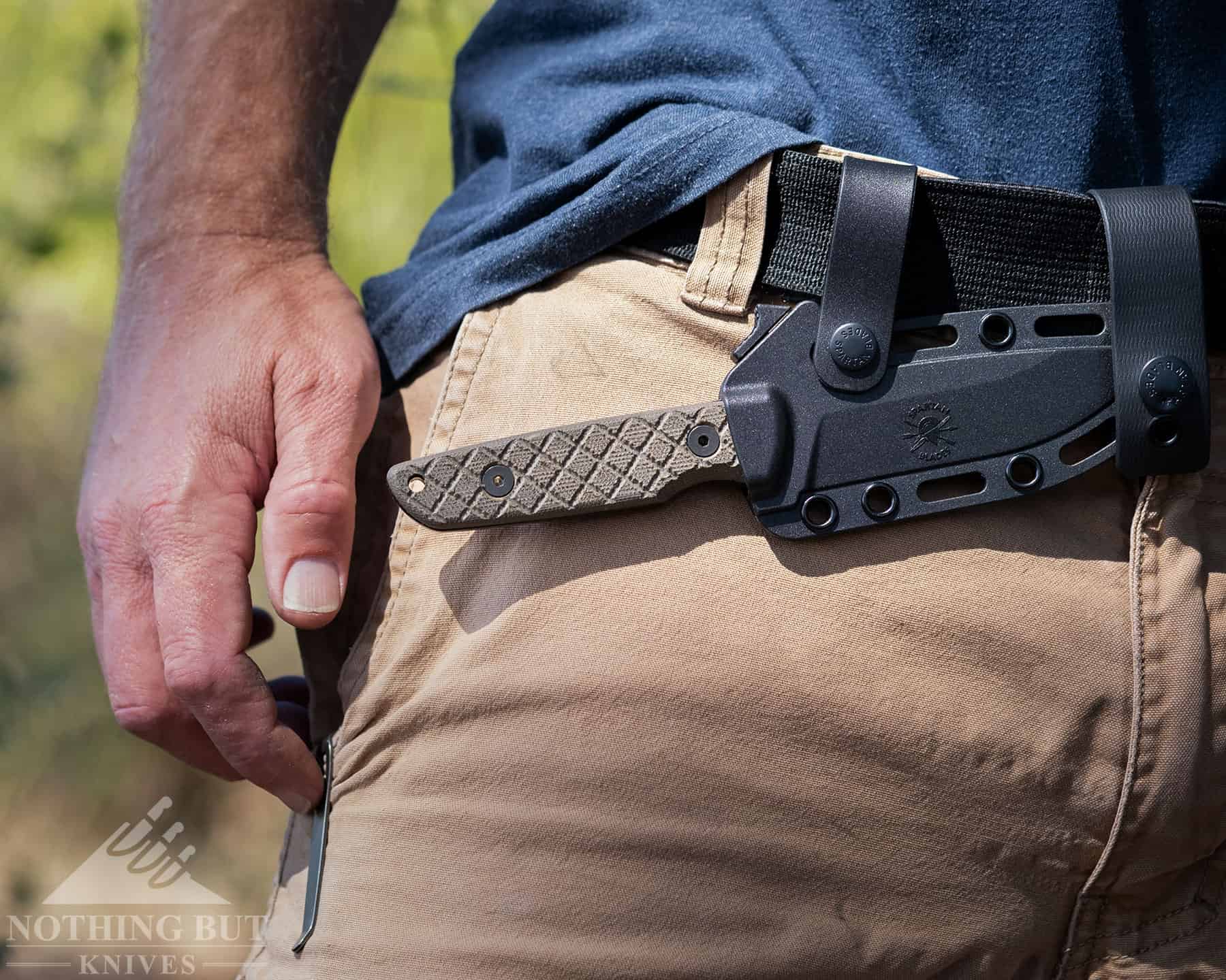 Spartan Blades Alala Knife Review - Image 11 Alternative way to wear the Spartan Alala sheath.