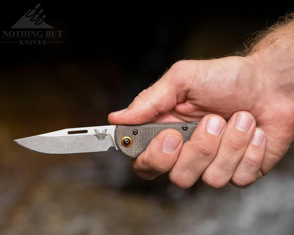 Benchmade Weekender Review - Image 3 The Weekender hand is comfortable reguardless of which direction you hand is facing.