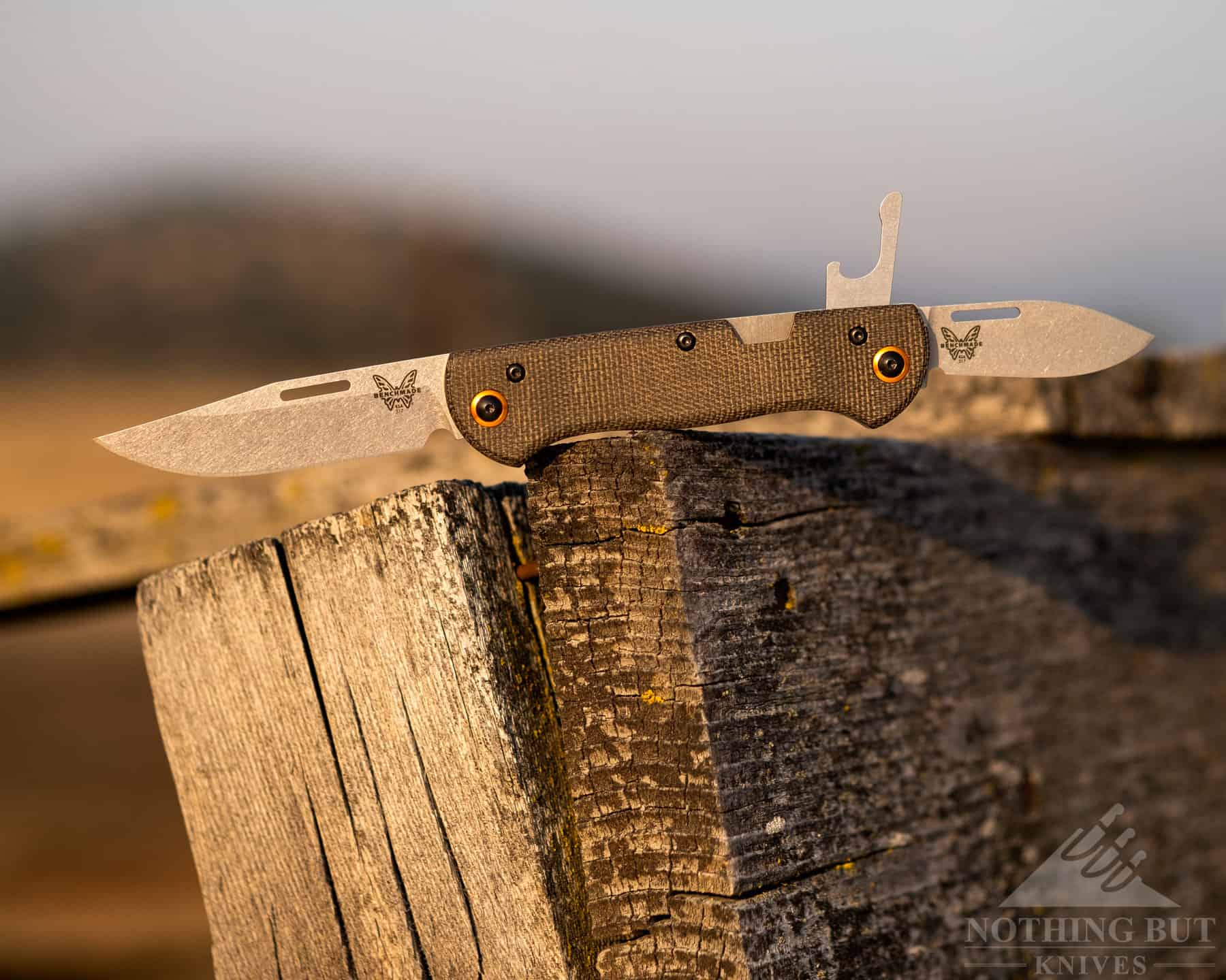 Benchmade Weekender Review - Image 11 The Weekender will all the blades open to show the long distance between the base of the blade and the cutting edge.