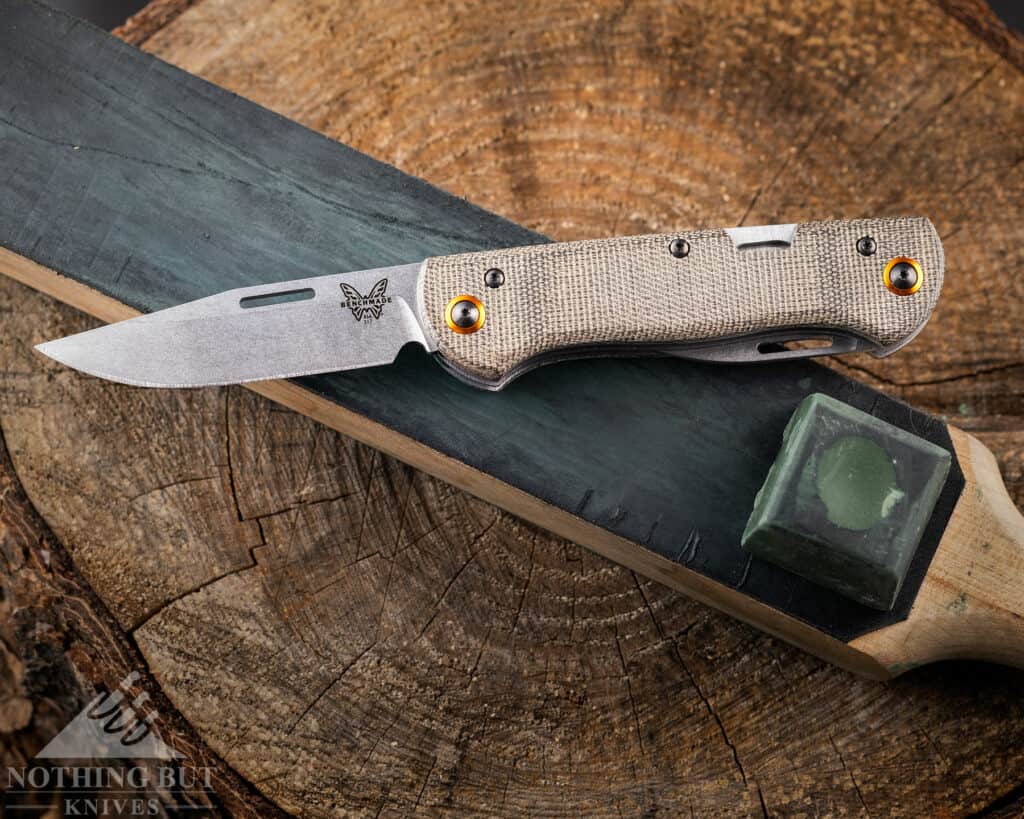 Benchmade Weekender Review - Image 10 It is pretty easy to easy to keep the edges of the Weekenders sharp with a leather strop.