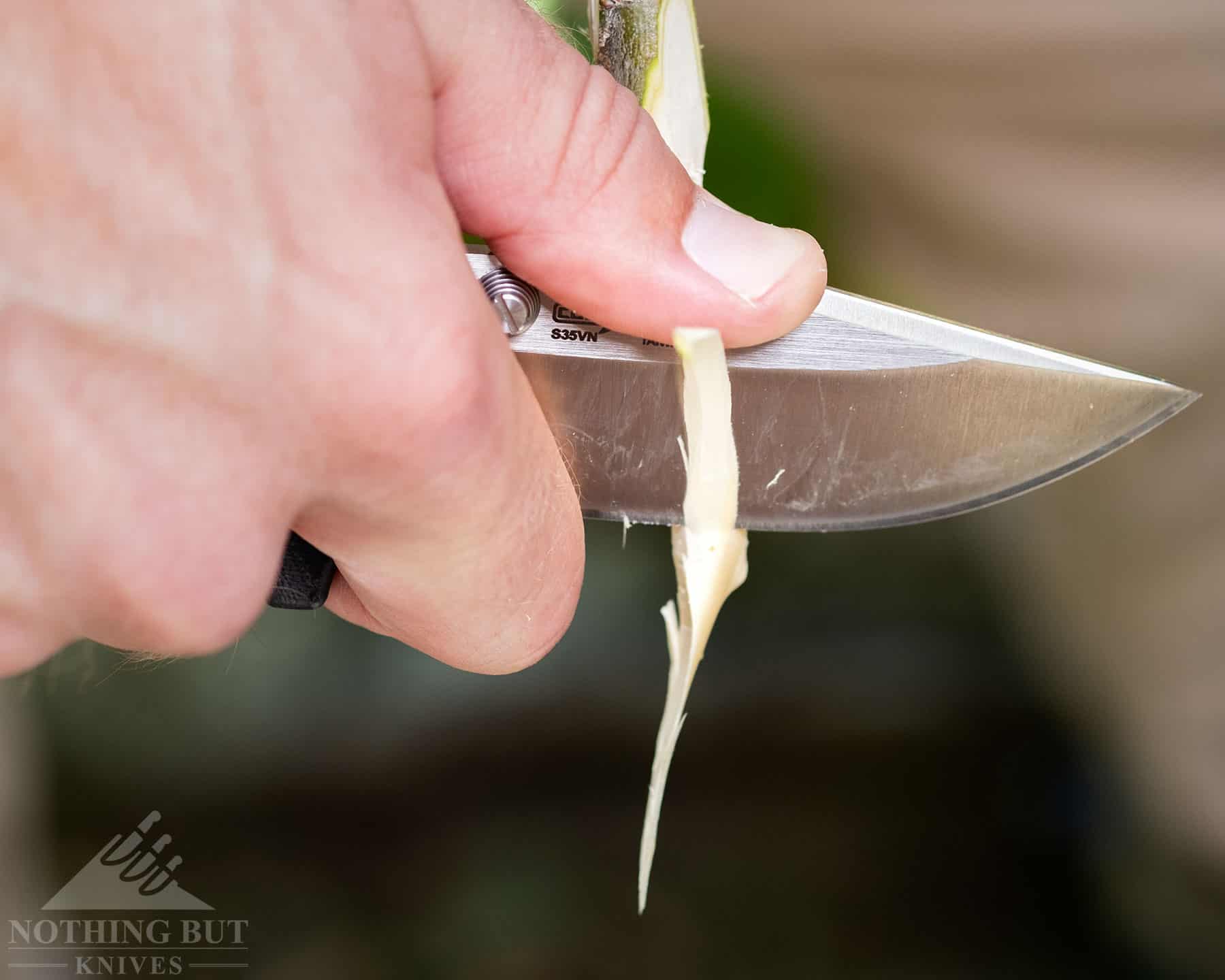 Sharpening hot dog sticks with the Engae is quick and easy. 