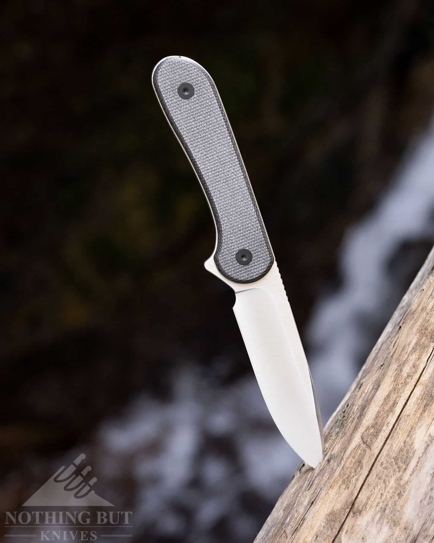 The Civivi Elenmtum FIxed Blade is a great tool for the outdoors.