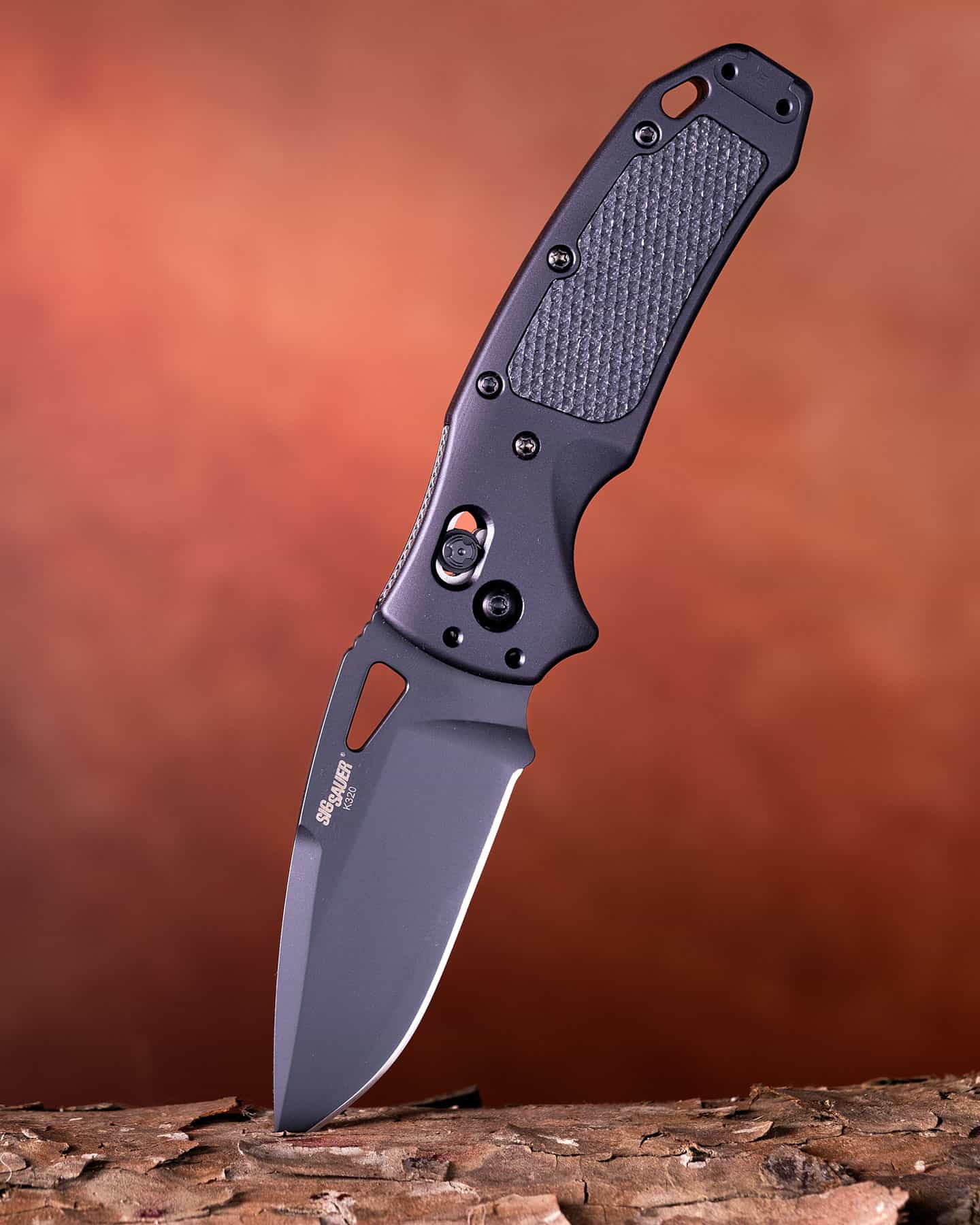 The Hogue SIG K320 AXG Pro tactical pocket knife is tough, understated and practical.