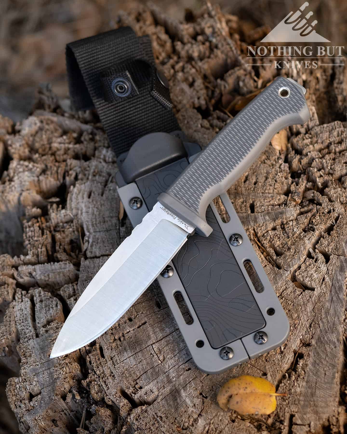 The FreeReign is a great knife in its own right, but the sheath that ships with it is truly innovative. 