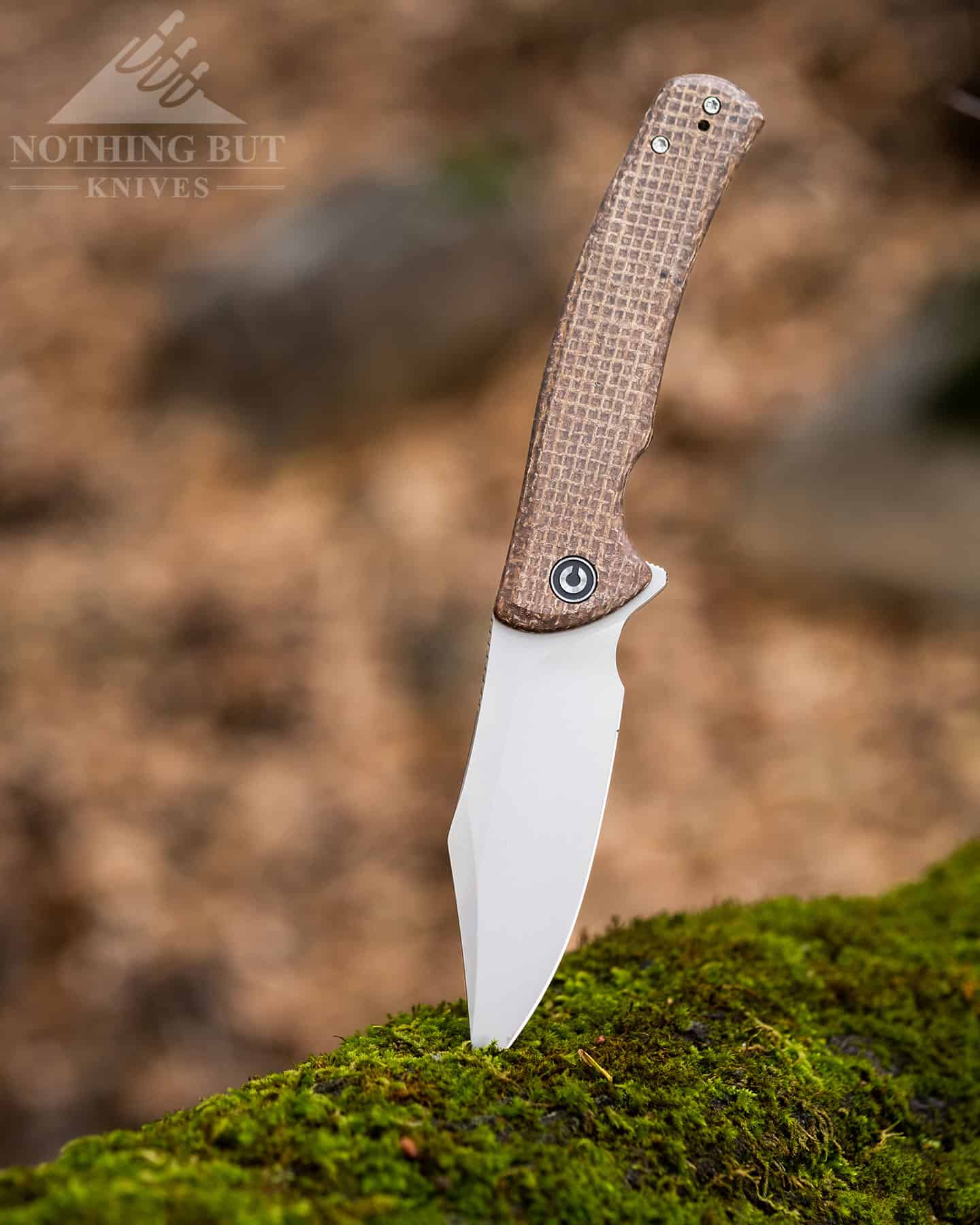 Header image for our in-depth review of the Civivi Sinisys folding knife.