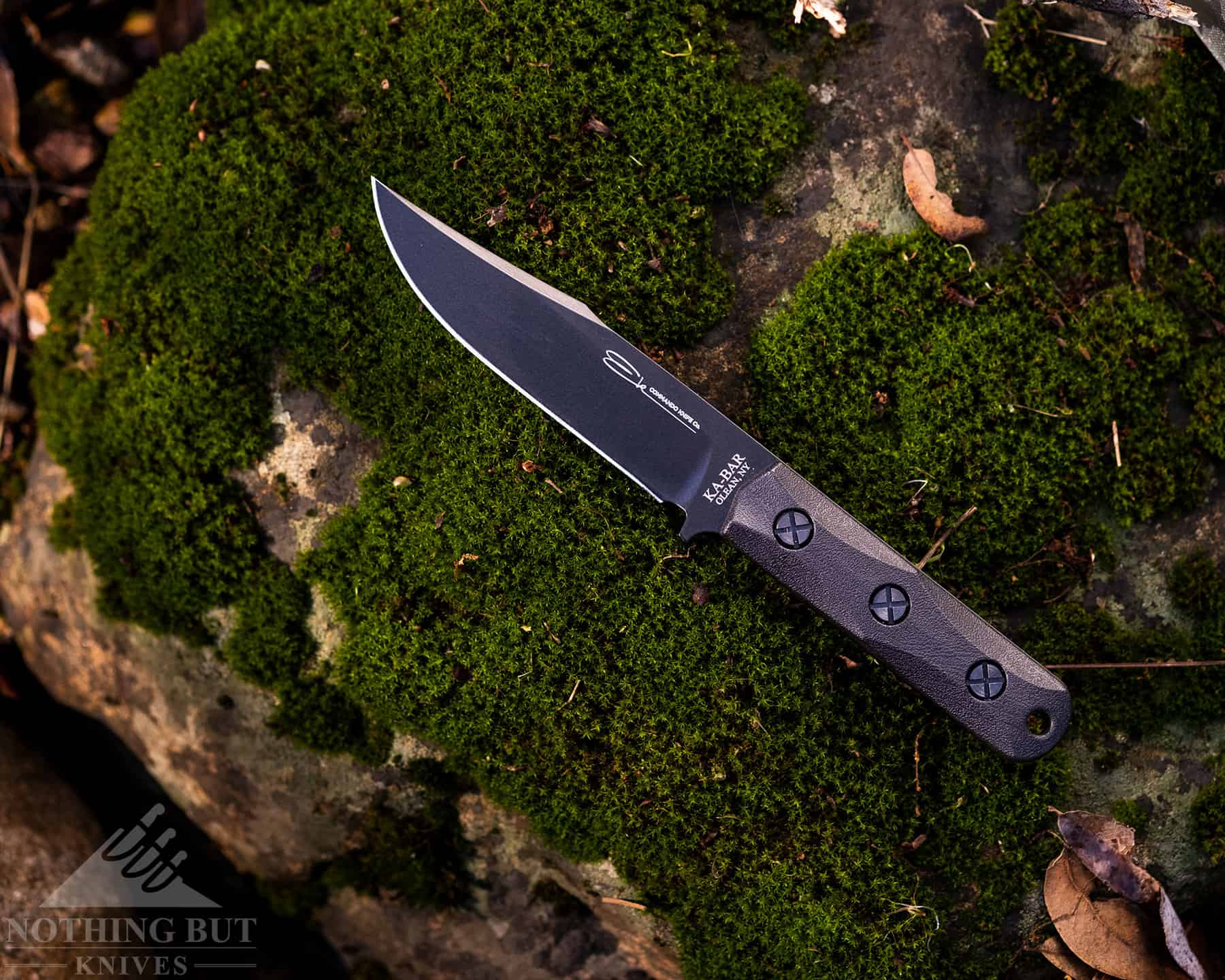The new Ka-Bar version of the Commando knife have an entirely different focus. These are still solid fighting knives, but they’re designed to function as camp knives, too. 
