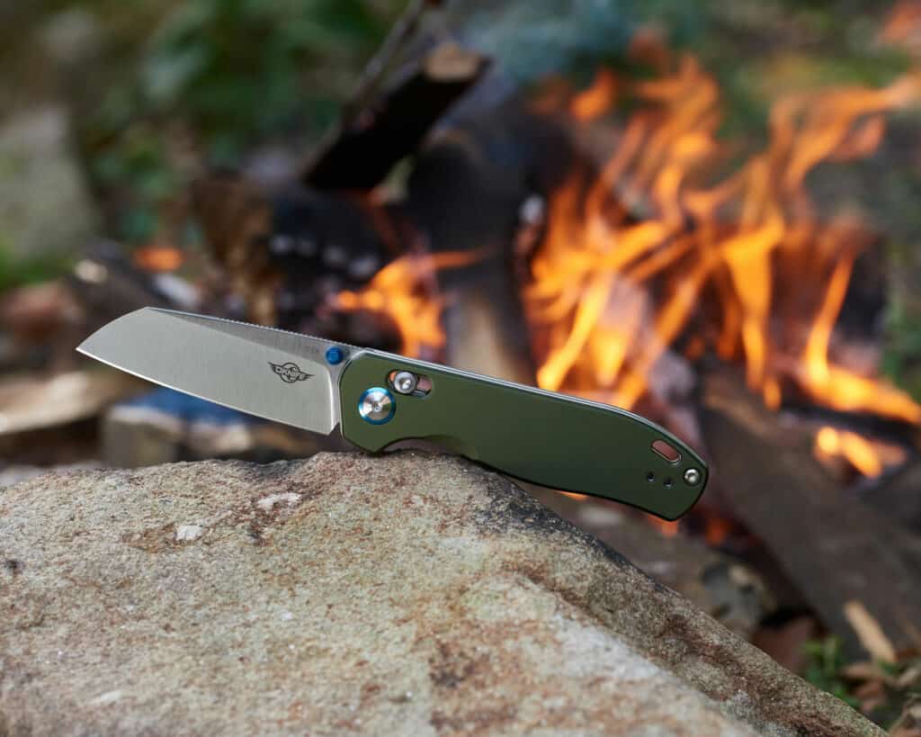 The Oknife Rubato 2 is a good option for camping or working. 
