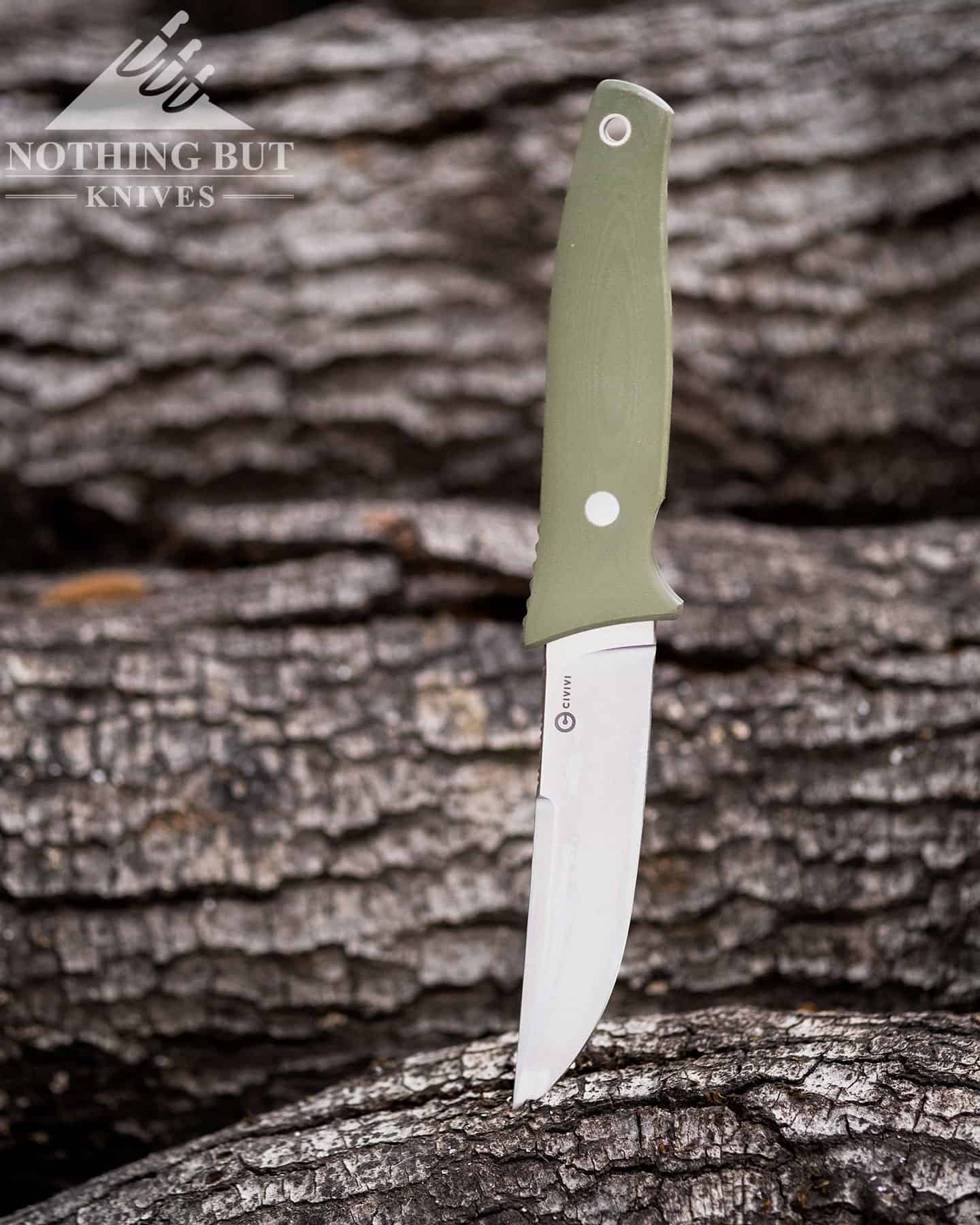 The Civivi Tamashii has a good look, but it also has a versatile sheath and a practical design.