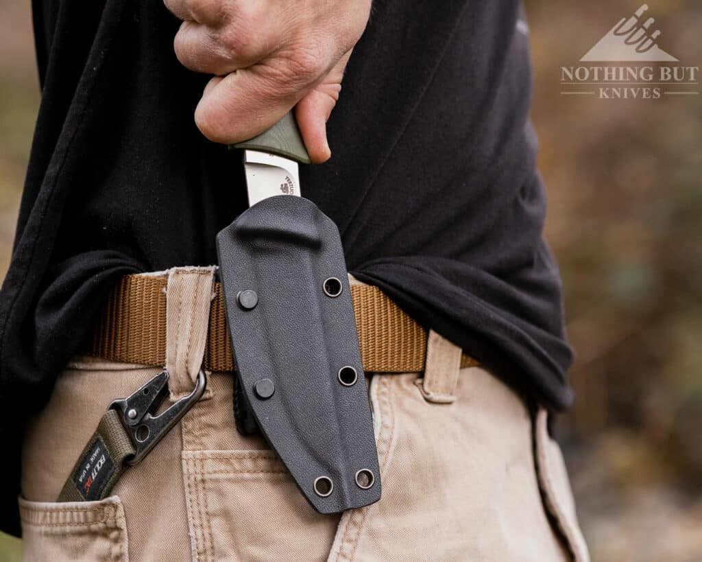 The Civivi Tamashii sheath sits fairly high on the hip when it is worn vertically.