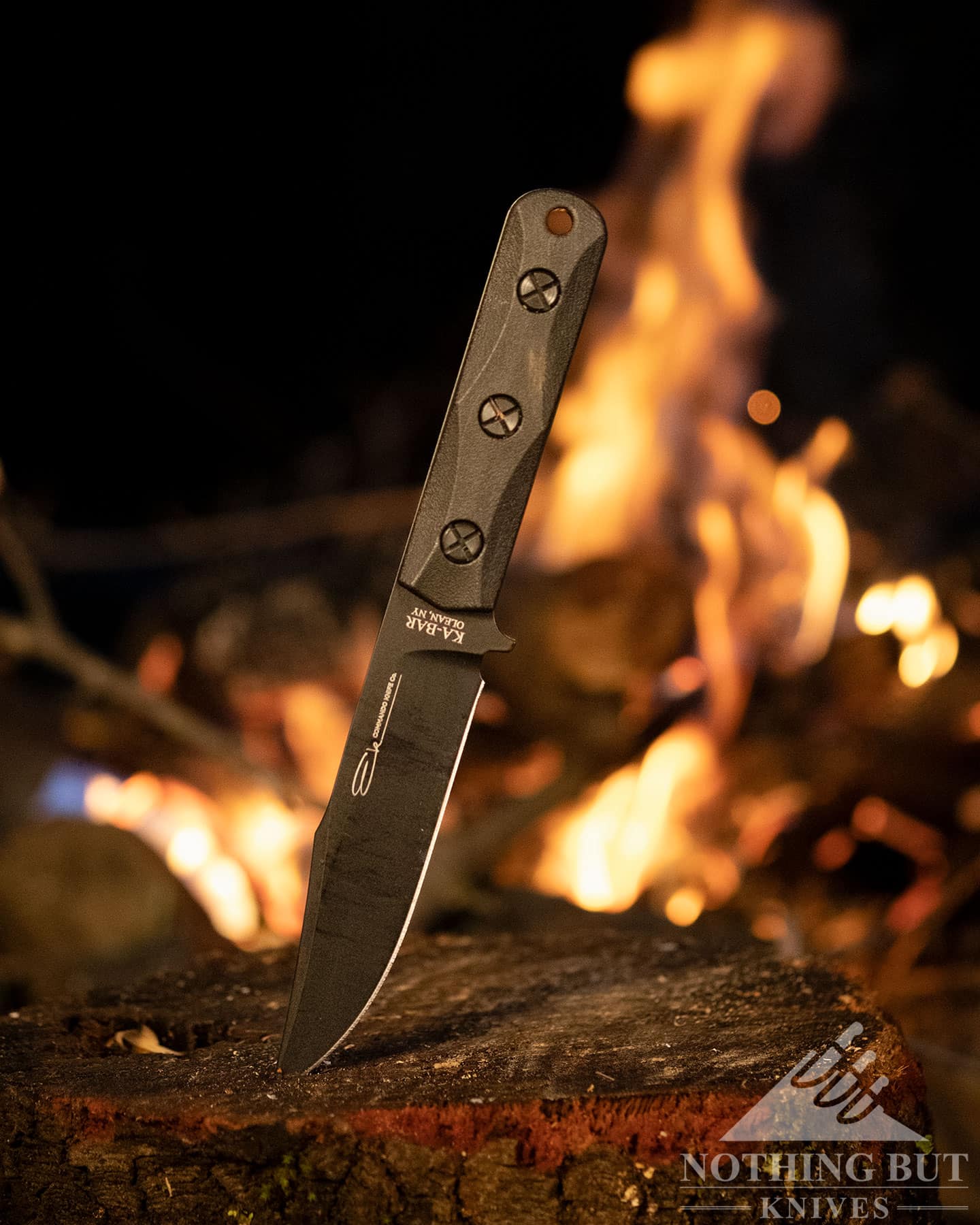 The Ka-Bar Commando Short Clip Point won a 2022 Drunken Hillbilly Award for Old School Made Fancy.