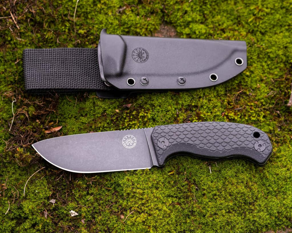 The Off-Grid Tracker-X Update Finally Landed 1 The new Tracker-X ships with a sheath that sits lower on the hip.