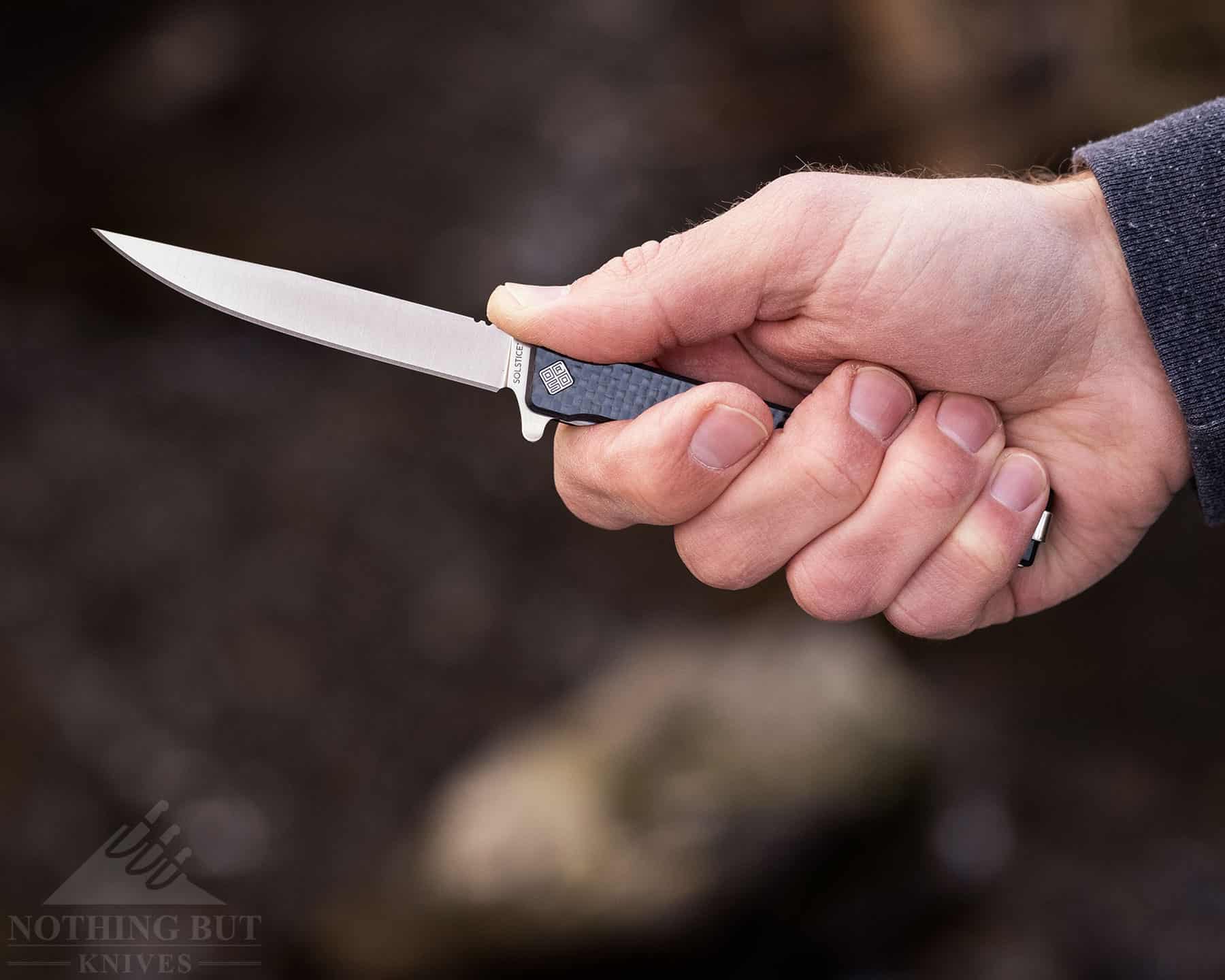 Ocaso Solstice Review - Image 7 The Solstice has decent handle ergonomics even though it is thin.