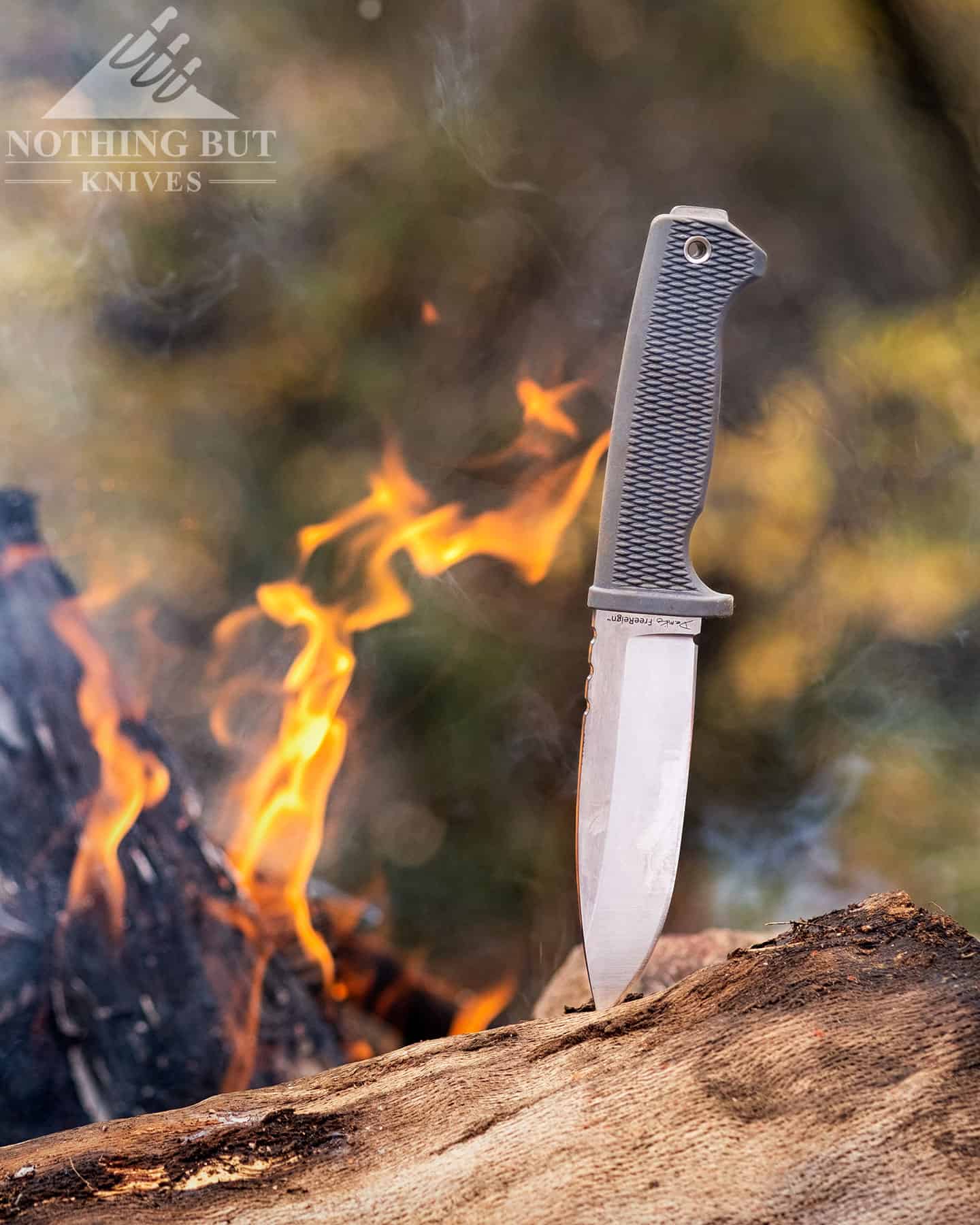 The Demko Freereign is a fixed blade based on the Demko designed Cold Steel AD15 pocket knife. 