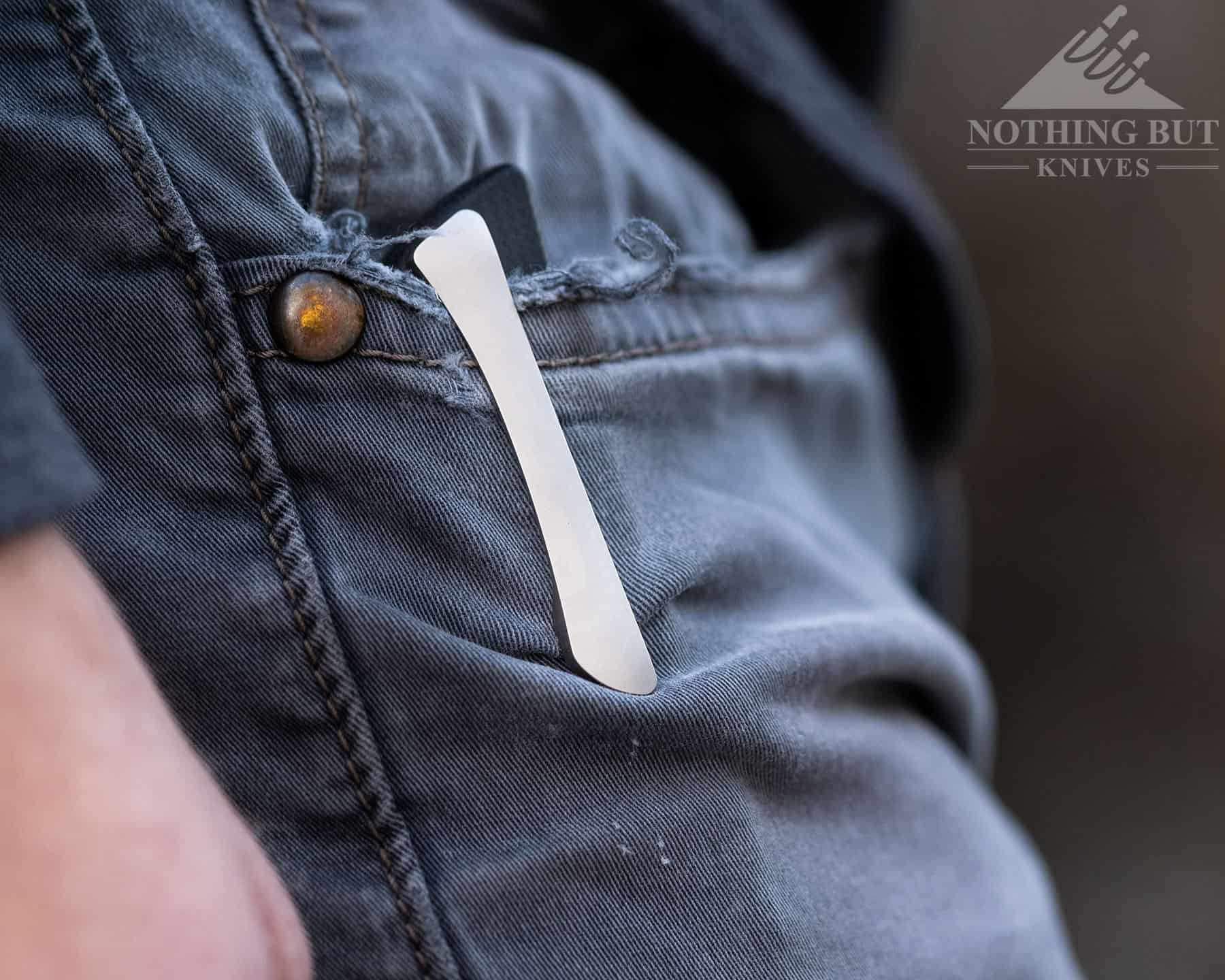 The Ahab's pocket clip sports a stylish design, and it is made of titanium. 
