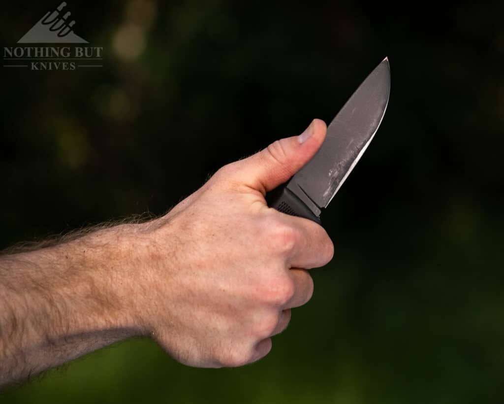 Fallkniven F1 Review - Image 14 The F1 handle is ergonomic and grippy.